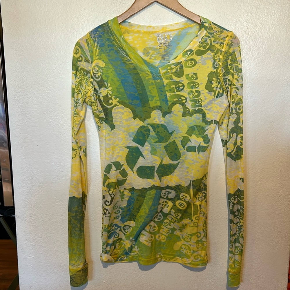 Vintage Love and Peace Go jeans sheered fabric tee shirt